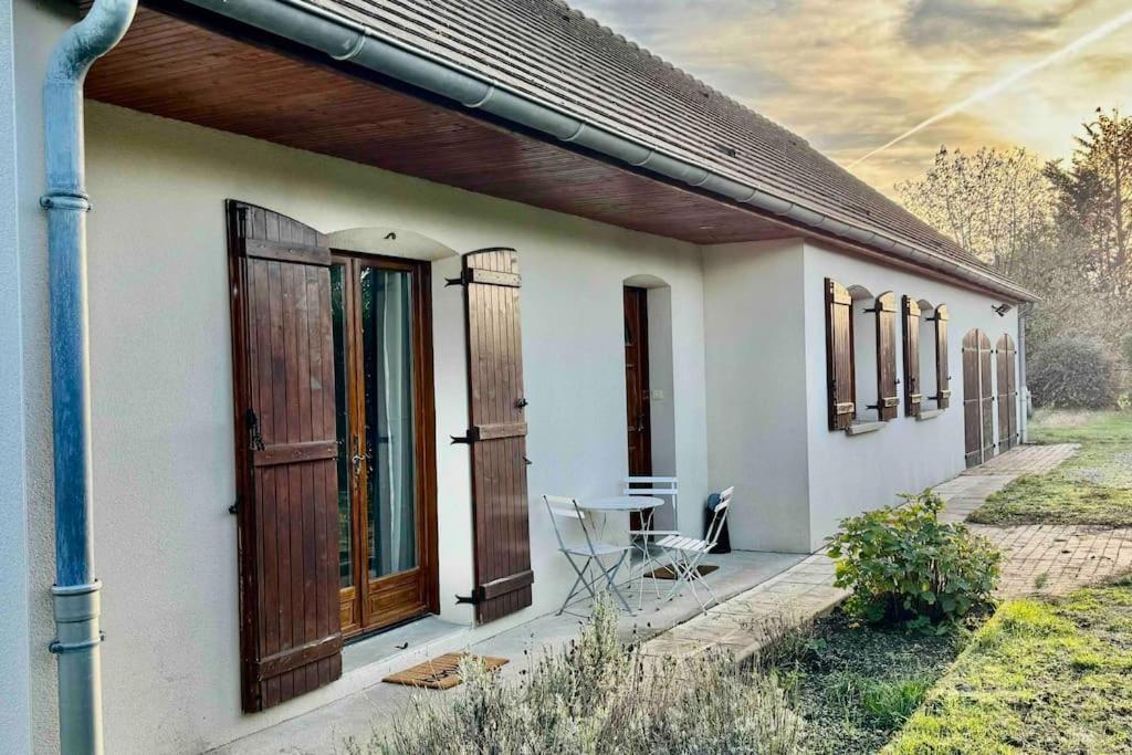 Gite 3 Etoiles Les Gourlines Avec Balneo, Veranda, Piscine Et Garage Avermes Luaran gambar