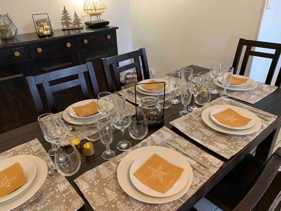 Gite 3 Etoiles Les Gourlines Avec Balneo, Veranda, Piscine Et Garage Avermes Luaran gambar
